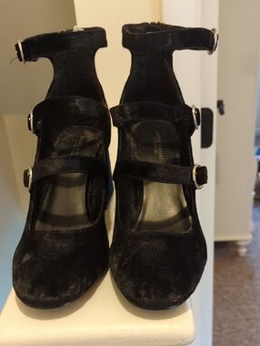 American Eagle Outfitters Black Velvet Mary Jane Heels with Buckle Straps.
